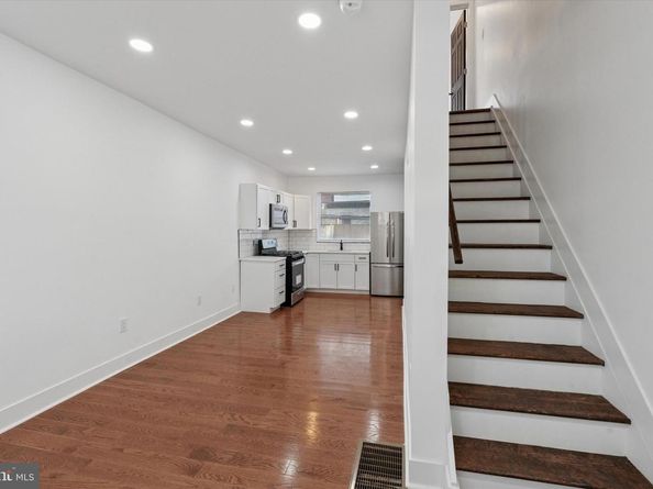 2538 W Oakdale Street, Philadelphia PA 19132