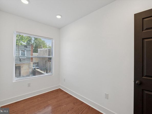 2538 W Oakdale Street, Philadelphia PA 19132