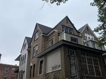 1325 W Roosevelt Boulevard