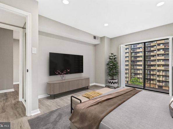 3452 Summit Court NE 3452, Washington DC 20018