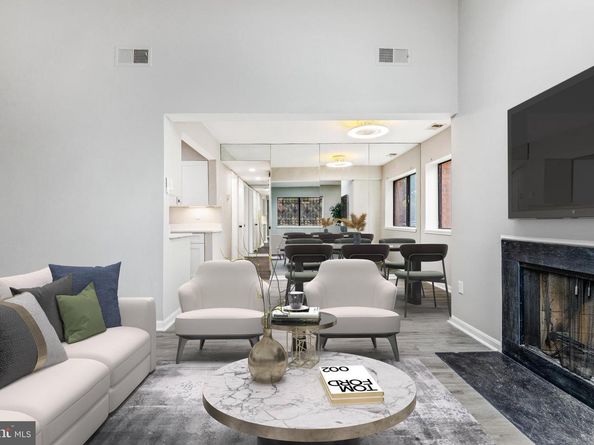 3452 Summit Court NE 3452, Washington DC 20018