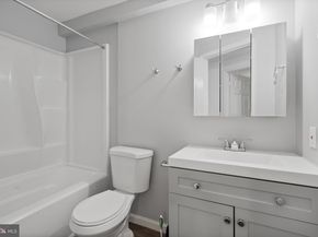 1513 Swann Street NW, Washington DC 20009