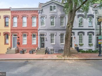 1513 Swann Street NW