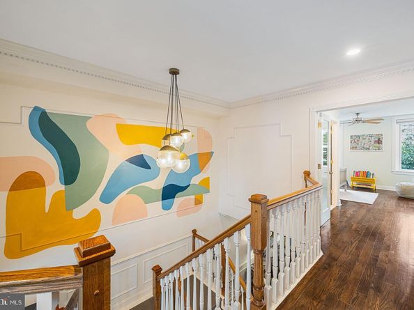 609 S 9TH Street, Philadelphia PA 19147