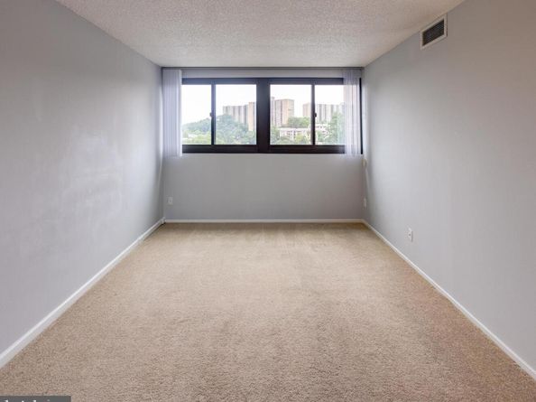 5911 Edsall Road 406, Alexandria VA 22304