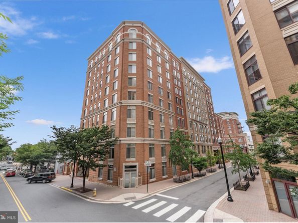 1205 N Garfield Street 711, Arlington VA 22201