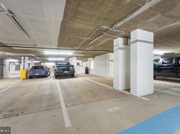 1205 N Garfield Street 711, Arlington VA 22201