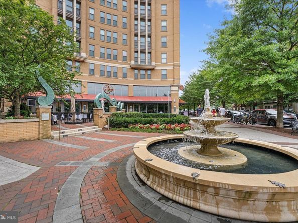 1205 N Garfield Street 711, Arlington VA 22201