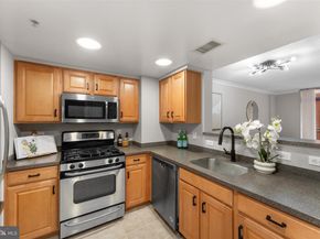 1205 N Garfield Street 711, Arlington VA 22201