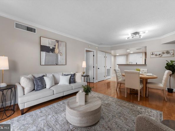 1205 N Garfield Street 711, Arlington VA 22201