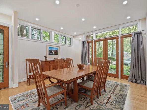 2807 Chesterfield Place NW, Washington DC 20008
