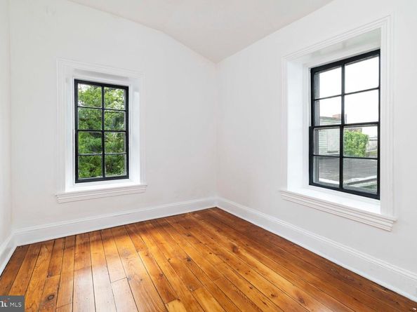 28 E Johnson Street, Philadelphia PA 19144