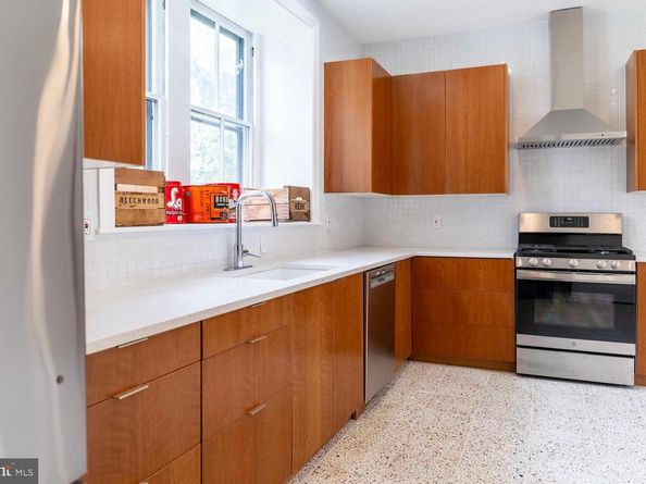 28 E Johnson Street, Philadelphia PA 19144