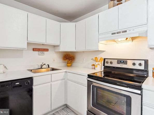 2630 Adams Mill Road NW 302, Washington DC 20009