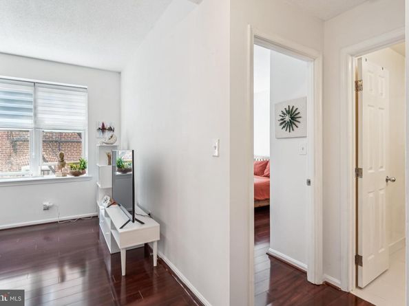2630 Adams Mill Road NW 302, Washington DC 20009