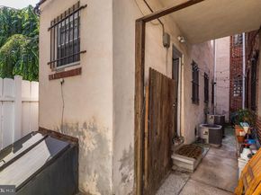 1815 Bainbridge Street 1, Philadelphia PA 19146