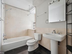 1723 Spruce Street, Philadelphia PA 19103