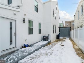 2625 Pratt Street, Philadelphia PA 19137