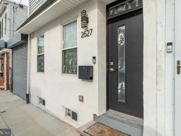 2625 Pratt Street, Philadelphia PA 19137