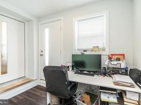 2625 Pratt Street, Philadelphia PA 19137