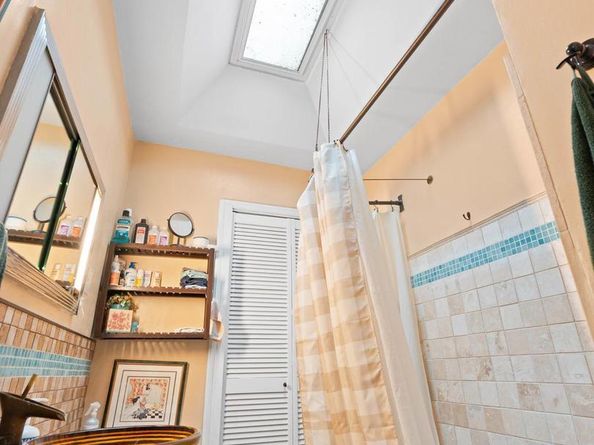 2833 S 12TH Street, Philadelphia PA 19148