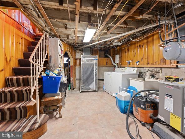 2833 S 12TH Street, Philadelphia PA 19148