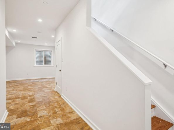 2721 Cambridge Street, Philadelphia PA 19130