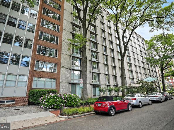 950 25TH Street NW 1027N, Washington DC 20037