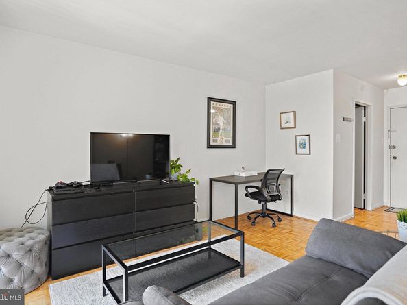 950 25TH Street NW 1027N, Washington DC 20037