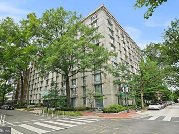 950 25TH Street NW