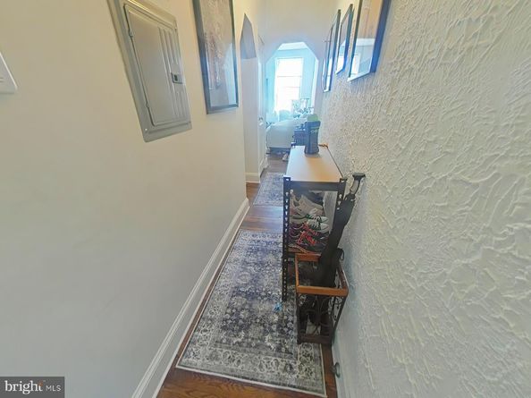 330 S 4TH Street, Philadelphia PA 19106