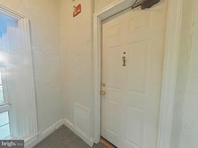 330 S 4TH Street, Philadelphia PA 19106