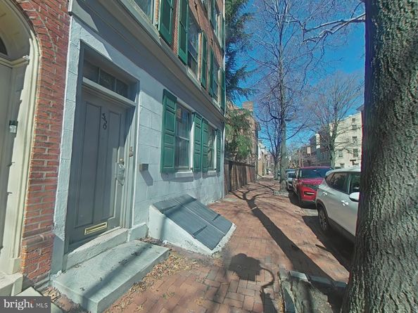 330 S 4TH Street, Philadelphia PA 19106