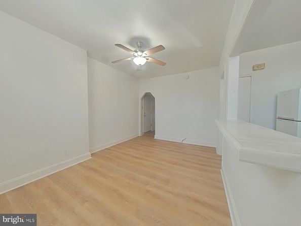 330 S 4TH Street, Philadelphia PA 19106