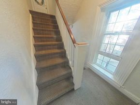 330 S 4TH Street, Philadelphia PA 19106