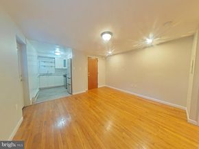 330 S 4TH Street, Philadelphia PA 19106