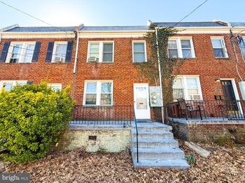 4032 7TH Street NE