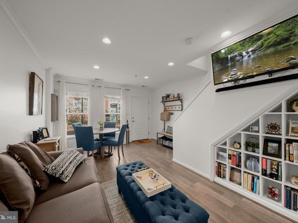 1043 5TH Street SE, Washington DC 20003
