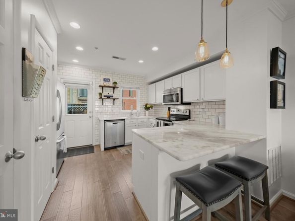 1043 5TH Street SE, Washington DC 20003