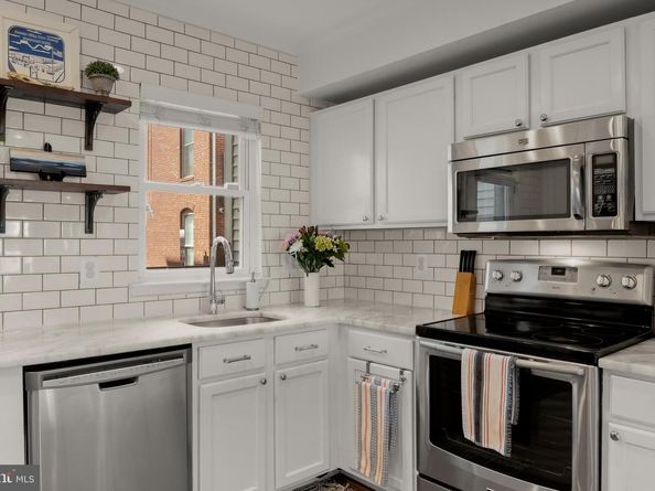1043 5TH Street SE, Washington DC 20003
