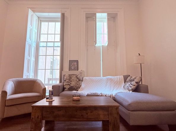 1008 Spruce Street 1016B, Philadelphia PA 19107