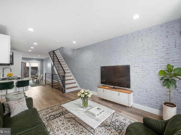 2228 Coral Street, Philadelphia PA 19125