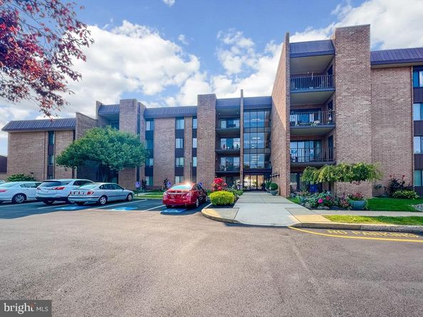 6311 Delaire Landing Road 311, Philadelphia PA 19114