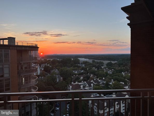 8220 Crestwood Heights Drive 1719, Mclean VA 22102
