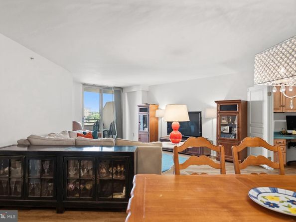 7111 Woodmont Avenue 709, Bethesda MD 20815
