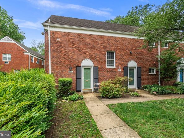 3408 Martha Custis Drive, Alexandria VA 22302