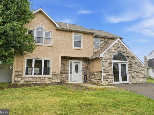 2028 Chatham Drive, Bensalem PA 19020