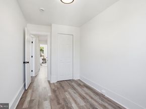 917 Oakmont Street, Philadelphia PA 19111