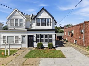 917 Oakmont Street, Philadelphia PA 19111