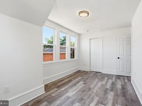 917 Oakmont Street, Philadelphia PA 19111